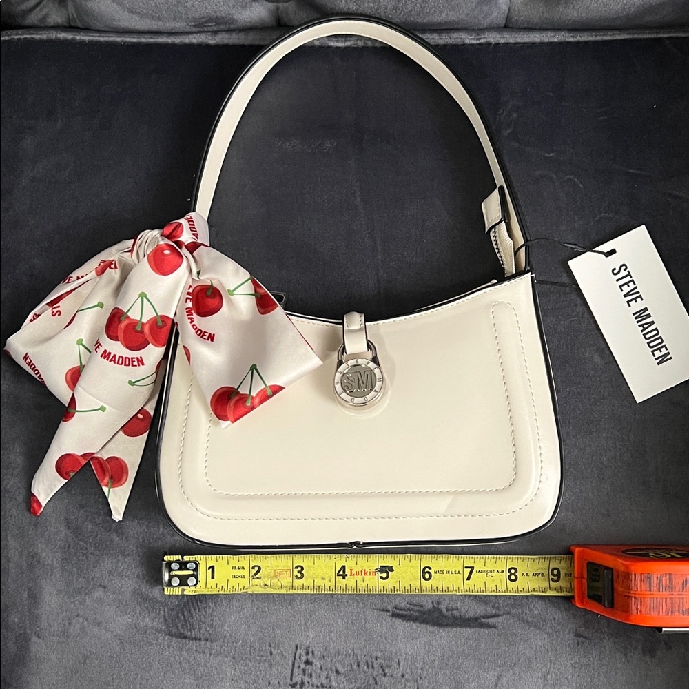 ๐ Steve Madden Broselyn Shoulder bag, Vanilla cream color - Picture 9 of 10
